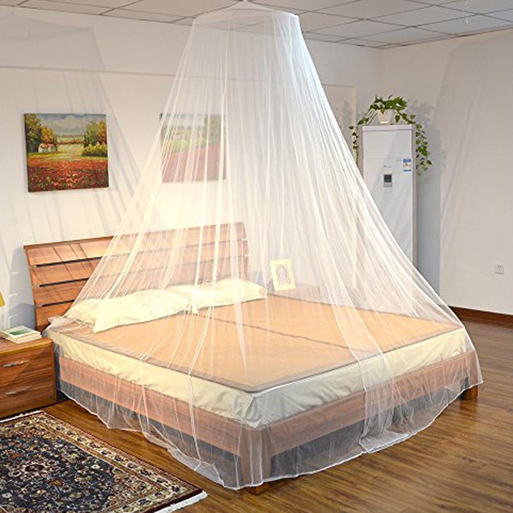 plasă de țânțari unică deasupra patului